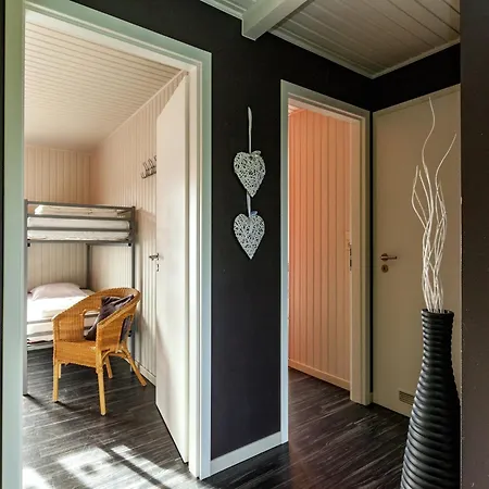 In Bullingen For 6 Person Chalet